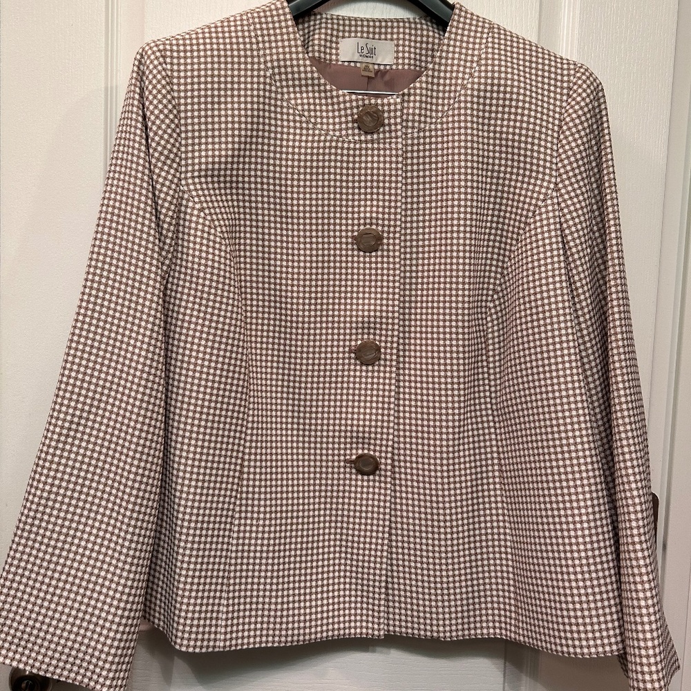 Le Suit Tan 2 pc Suit